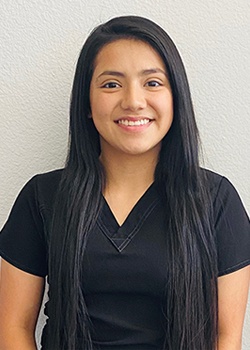 Registered Dental Assistant Jazmin