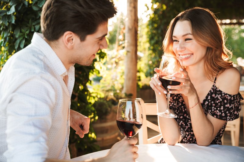 Couple on date with clear aligners